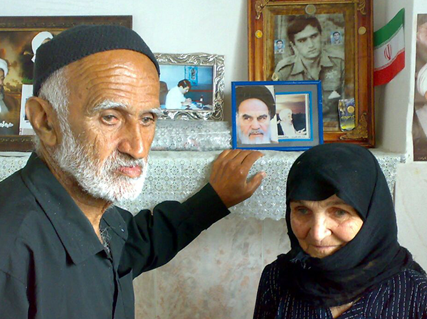 والدين ثابت رستمي