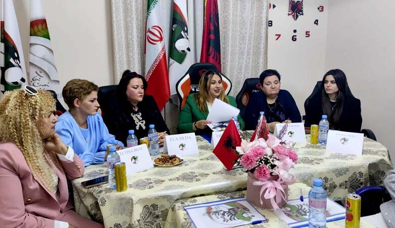 يوم المرأة العالمي في تيرانا-2