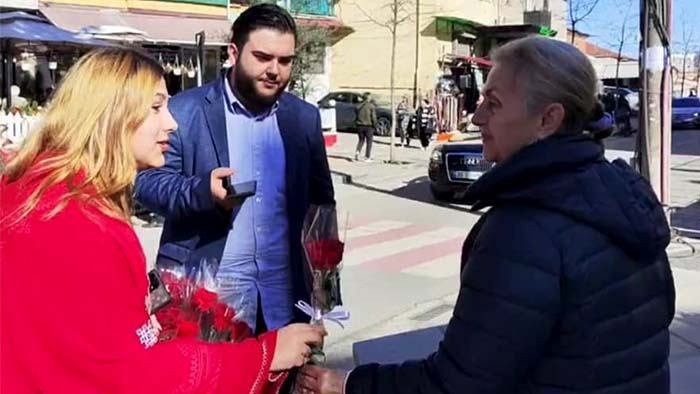 يوم الامرأة في تيرانا-5