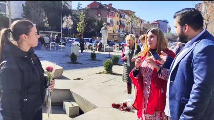 يوم الامرأة في تيرانا-6