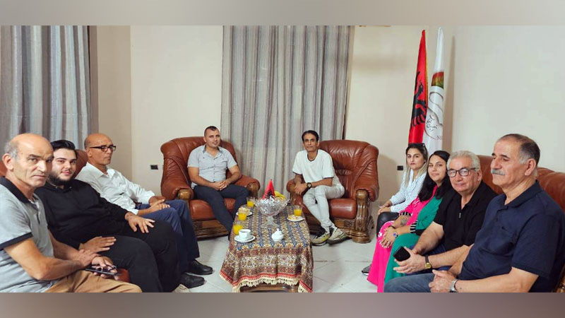 آلبانیا -نجات