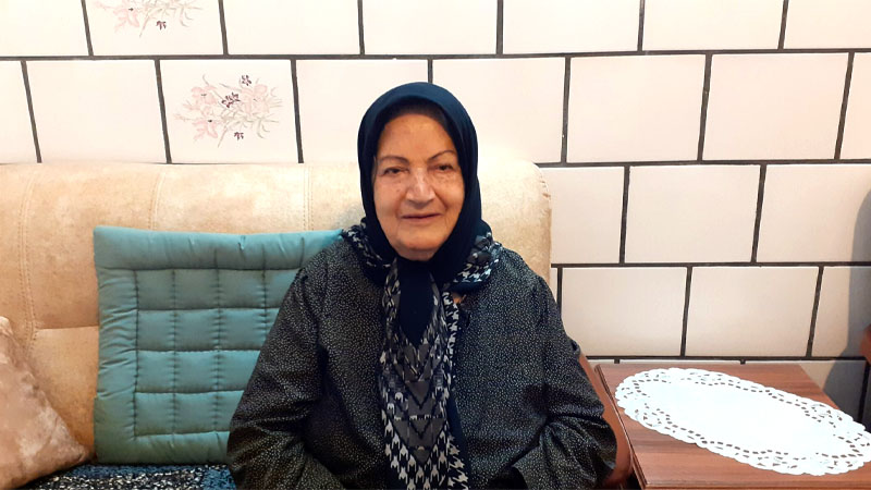 Mostafa Qaedi Mom - Montaha Zahraei