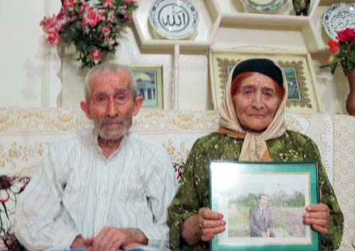 Alireza Qolami Barmkouhi parents- Qazvin