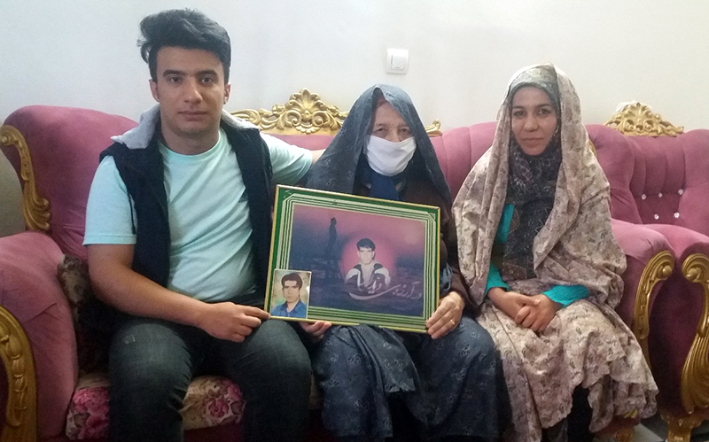 Gol Qiz Khalfi, mother of Habibollah Ghasemi