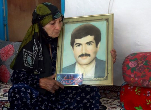 Marhamat Abolfathi Niari, mother of Barat Rabi'i