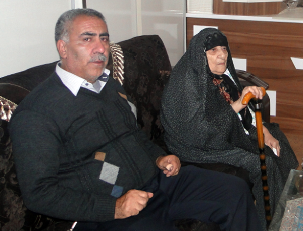 Ms. Asadi, the mother of Mohammad Reza Pourmehdi - Tabriz