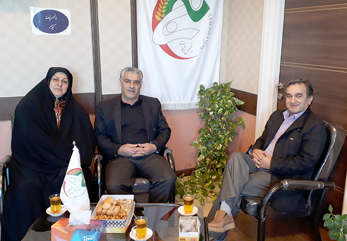 در صورت جدایی و بازگشت رضا همه جوره حمایتش میکنیم