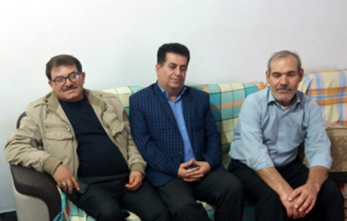 دیدار اعضای انجمن نجات خوزستان با خانواده هدایت محمدی عضواسیردرفرقه رجوی