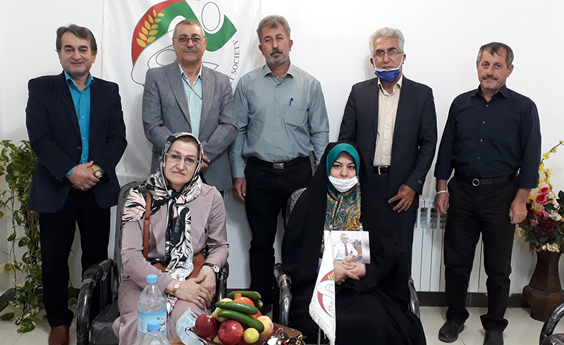 دیدار صمیمانه با شماری از خانواده های چشم انتظار گیلک در دفتر انجمن نجات گیلان