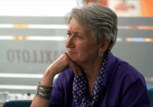 همه خبرنگارها و خبرگزاری ها با ما دشمن هستند!