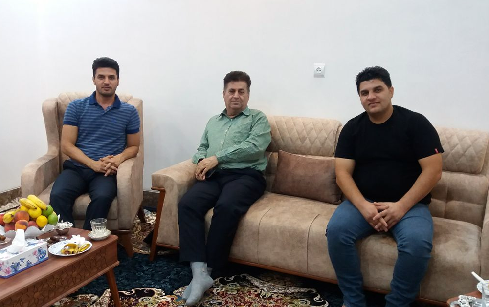 دیدار صمیمی اعضای انجمن نجات خوزستان با خانواده فریدون زارع