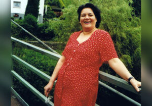 نادره افشاری؛ نخستین زن جدا شده از مجاهدین خلق