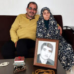 گفتگوی صمیمانه با مادر و برادر یوسفعلی اکبری چیانه گرفتار در فرقه رجوی