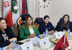 سخنرانی آنجلا دوچی در همایش روز زن در تیرانا