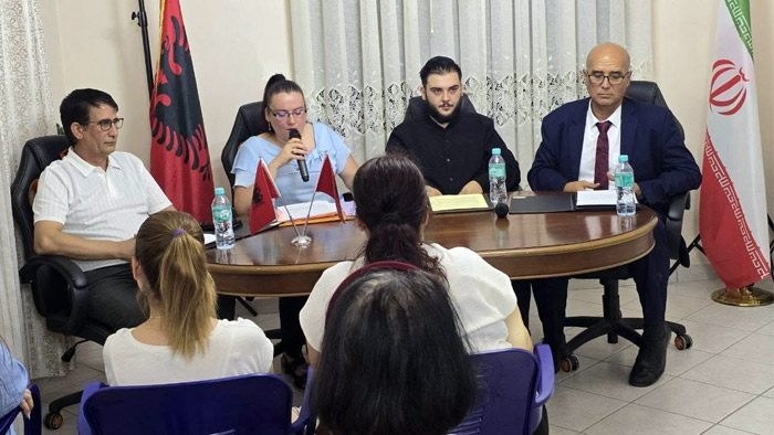 نشست انجمن نجات آلبانی به مناسبت ۳۰ خرداد