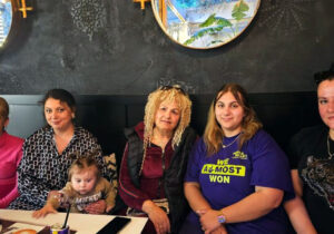 اولین جلسه تشکل زنان انجمن نجات آلبانی در سال جدید