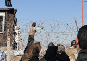 بمباران تشکیلات رجوی: جنگ عواطف