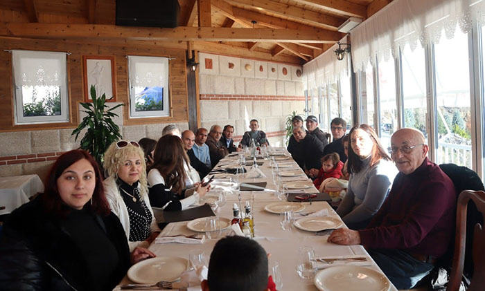 دورهمی آسیلا به مناسبت روز پدر