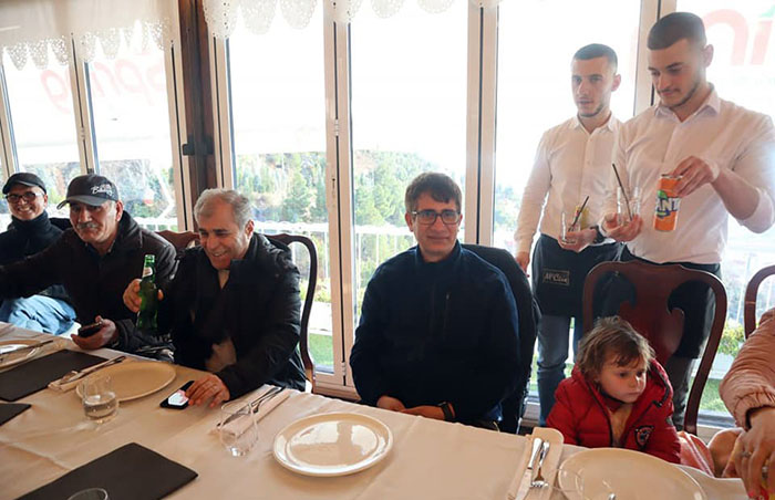 دورهمی آسیلا به مناسبت روز پدر