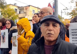 سخنان رحمان محمدیان در آکسیون اعتراضی انجمن آسیلا