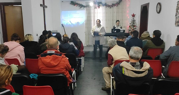 آسیلا در کلیسا