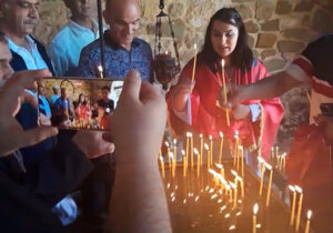 حضور اعضای انجمن آسیلا در کلیسای ازورنیس آلبانی