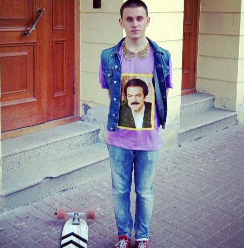 پناهندگانی که برای شرکت و پوشیدن لباس استخدام شدند