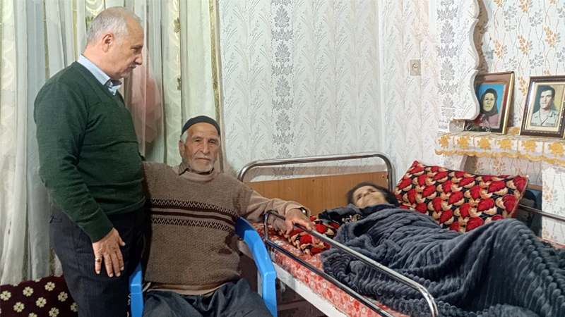 عیادت از مادر چشم انتظار جعفر بابایی نژاد