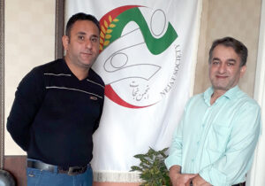 داریوش بال افکنده در دفتر انجمن نجات گیلان