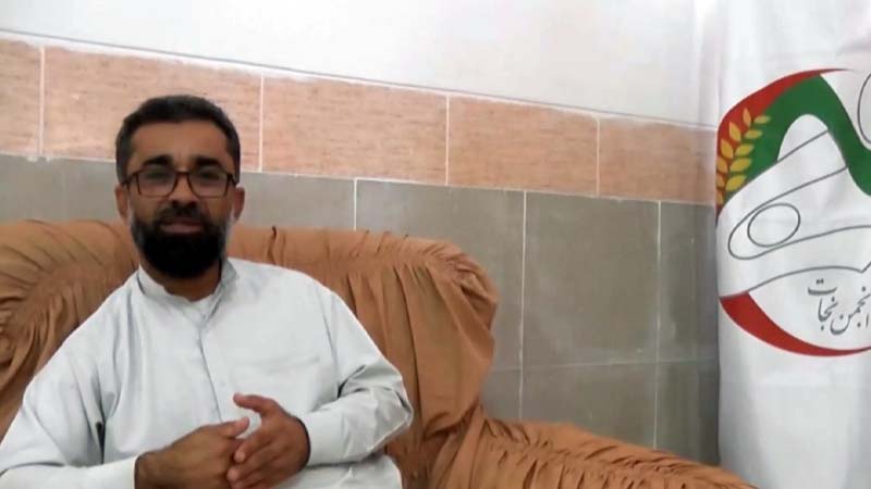 عبدالمالک به زندگی برگرد