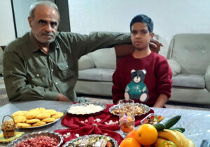 جشن یلدا در کنار خانواده