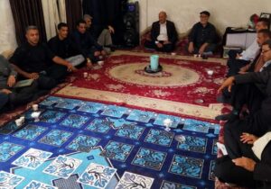 حضور اعضای انجمن نجات خوزستان در منزل خانواده باوی برای عرض تسلیت