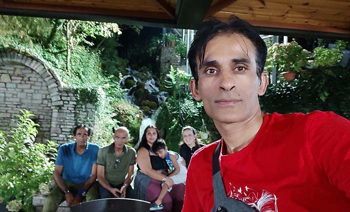 بیجار رحیمی در جمع خانوادگی