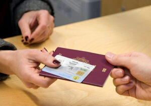 مریم رجوی: برای صدور کارت شناسائی بیومتریک پول نداریم