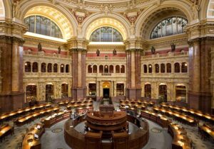 لزوم توجه سیاستمداران به گزارش کنگره آمریکا درباره مجاهدین خلق