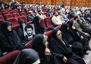 فرزند شهید ترور: جنایتهای مجاهدین خلق باید افشا شود