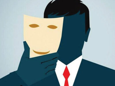 کنایه تلخ: هوشنگ رجوی در کنار همسر و دخترش درگذشت