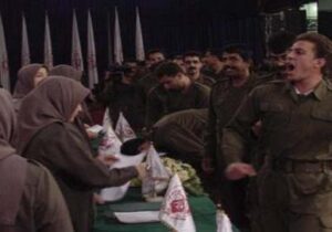 خاطره ای از نام نویسی در ارتش موسسان چهارم مسعود رجوی