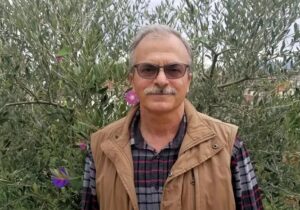 محمود دهقان عضو انجمن آسیلا به نخست وزیر آلبانی نامه نوشت