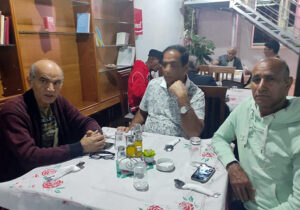 دورهمی اعضای جدا شده به مناسبت رهایی رفیق دهقان در آلبانی