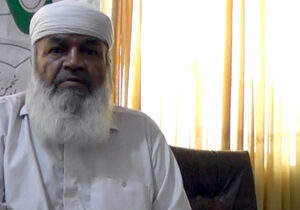 استمداد پدر سلمان دهواری از مجامع بین المللی