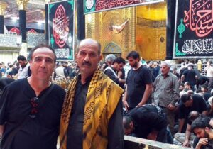 اعضای انجمن نجات زنجان در پیاده روی اربعین حسینی در کربلا