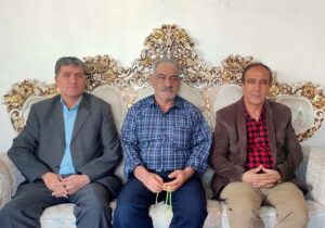 دیدار نوروزی اعضای انجمن نجات زنجان با خانواده هوشنگ محمدی