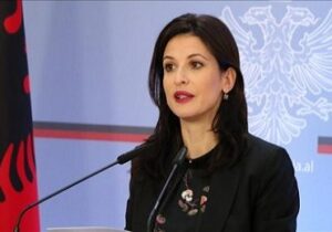 اعضای جداشده مجاهدین در آلبانی پیگیر حقوق احسان بیدی