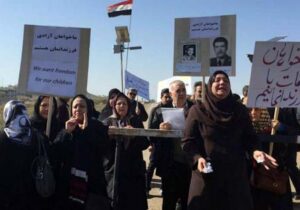 طومار خانواده های اعضای گرفتار در سازمان مجاهدین خلق خطاب به کریم اسدخان