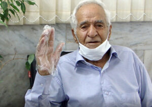 نمی دانست چه بگوید که پسر اسیرش ، دلتنگی او را درک کند +فیلم