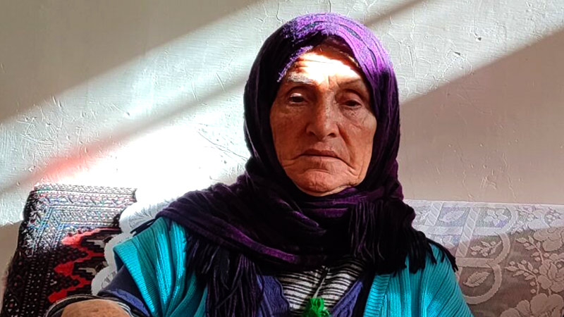 مادر مرتضی قدیمی با چشمان اشک بار از پسرش خواست برگردد