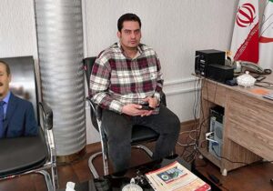 ۳۶ سال انتظار احسان قریشی برای دیدار پدرش کریم قریشی گرفتار در فرقه رجوی