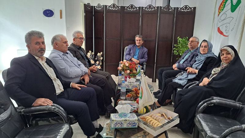 دیدار مسئول انجمن نجات گیلان با خانواده های چشم انتظار گیلک