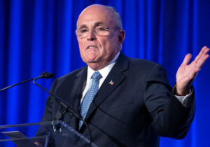 وعده تحریم‌های شدیدترعلیه ایران در گردهمایی تروریست‌های مجاهدین